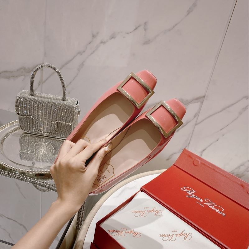 Roger Vivier flat shoes